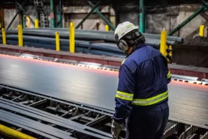 Indústria Siderúrgica: Produção e Comércio em Foco