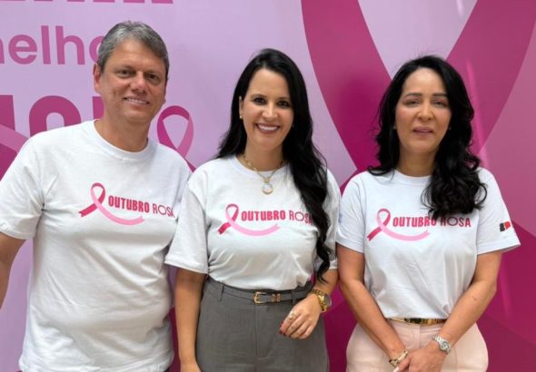 Tarcísio chama Leticia Aguiar de “embaixadora do Vale” e primeira-dama declara apoio à deputada